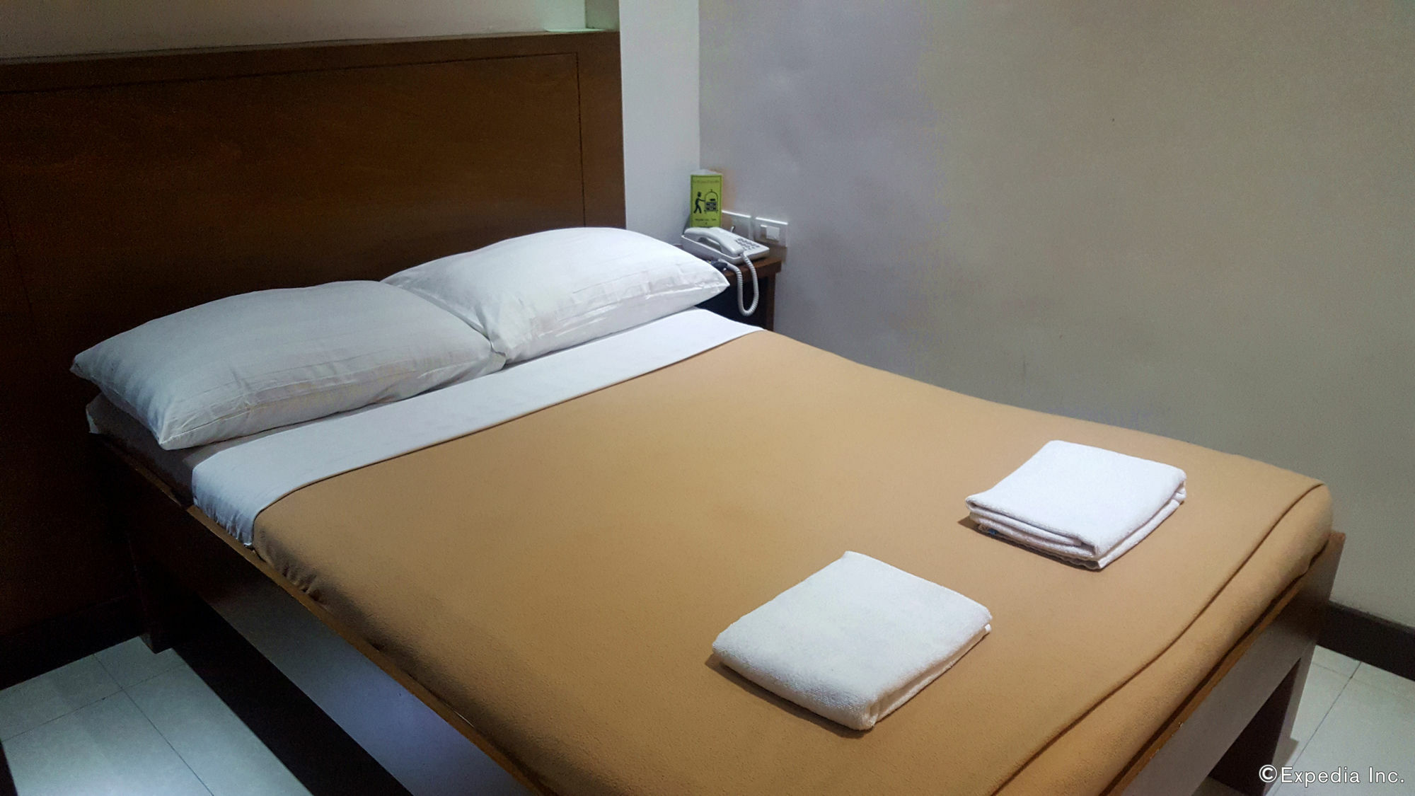 West Makati Hotel Makati City Luaran gambar